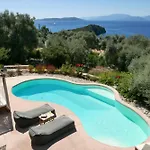 Agapi - Spacious Boutique With Private Pool Close To The Sea Vilă *