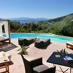 Vilă Agapi - Spacious Boutique With Private Pool Close To The Sea