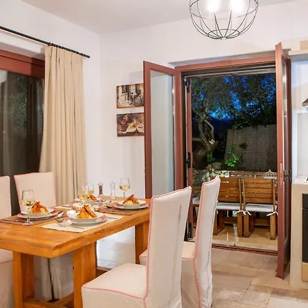 Amapola Boutique With Sea Access - Agapi