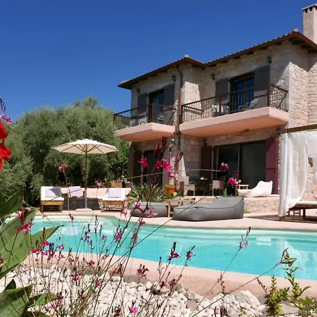 Amapola Boutique With Sea Access - Agapi *