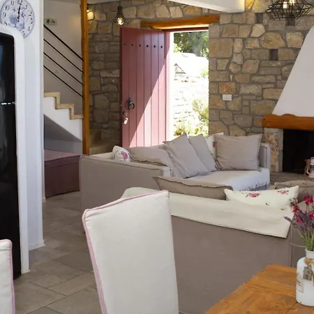 Amapola Boutique With Sea Access - Agapi