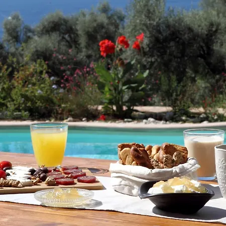 ヴィラ Agapi Spacious Stone Retreat With Jacuzzi And Private Pool シヴォタ